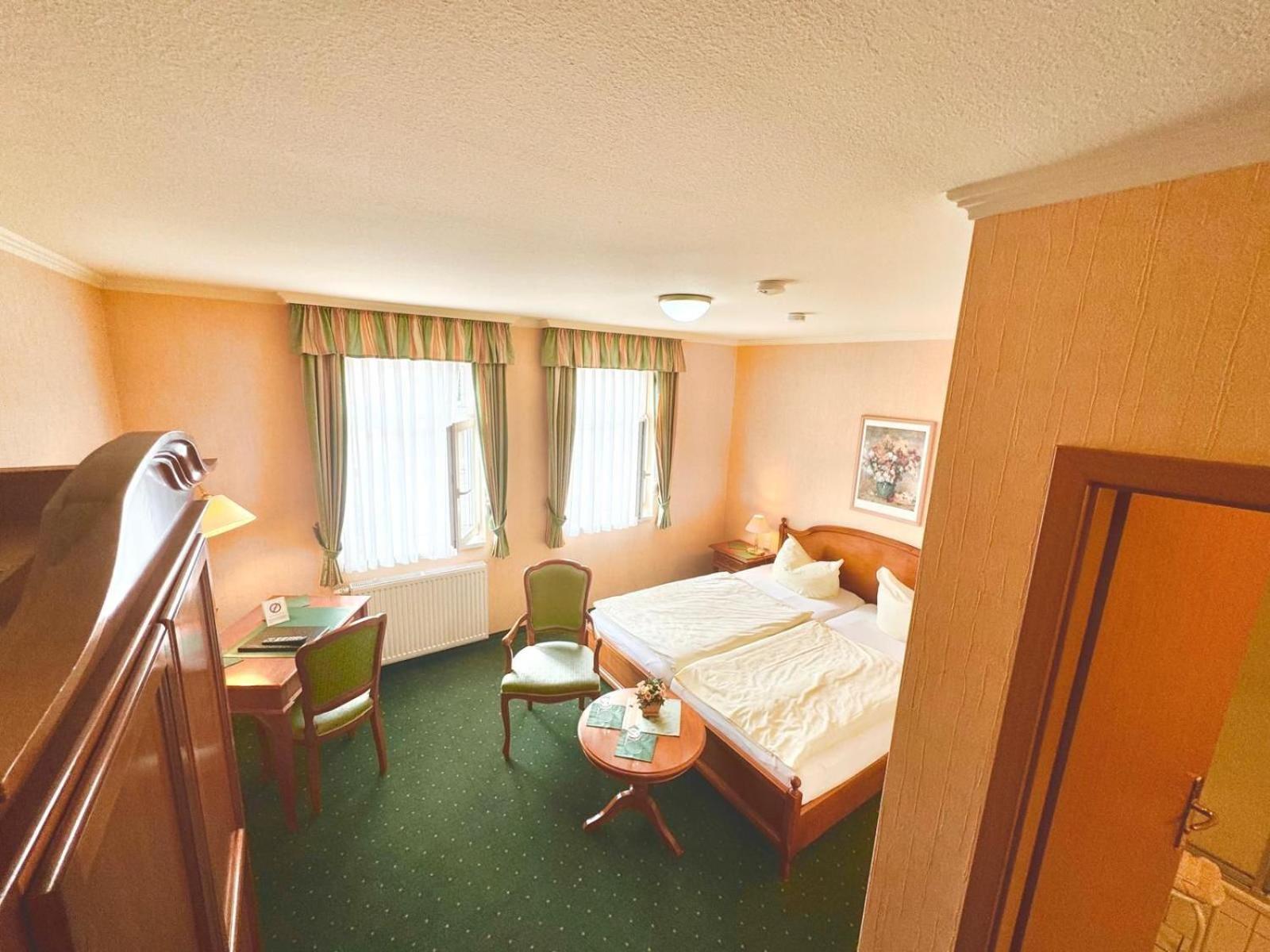 Pension Alter Kutschenbauer Wernigerode Habitación foto
